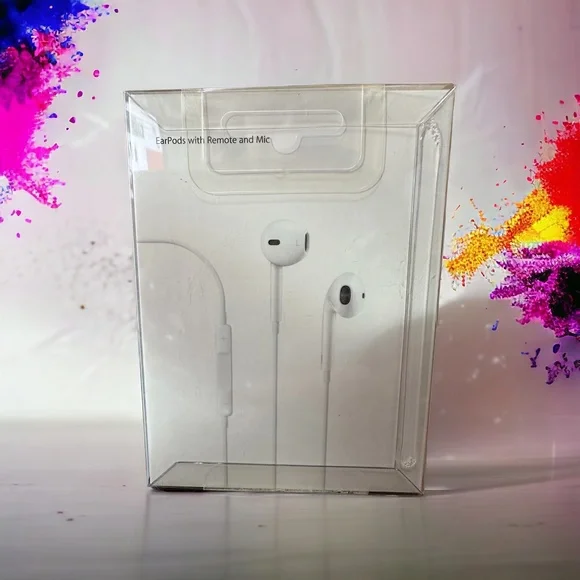 Apple EarPods with 3.5mm - Picture 2 of 5